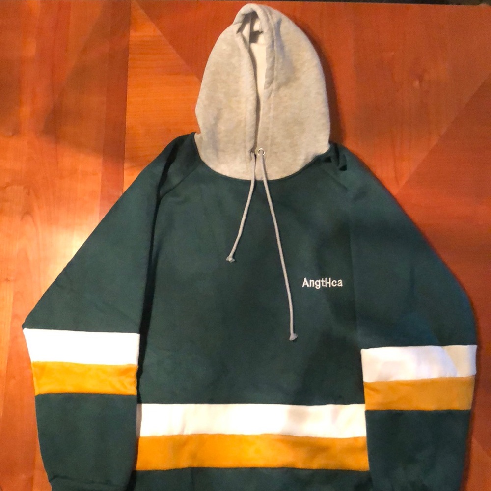 Men’s Hooded Sweatshirt